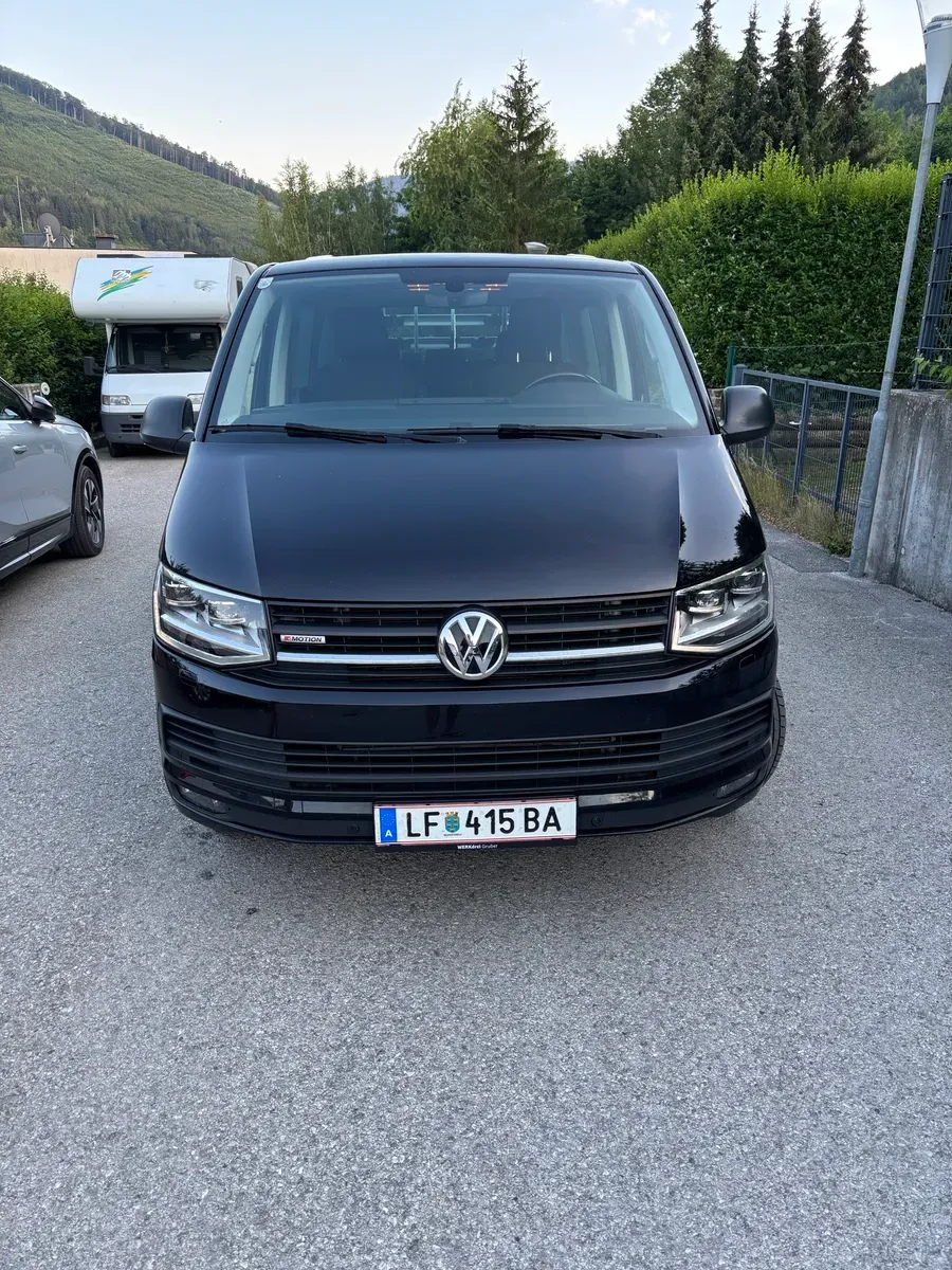 Volkswagen Multivan 2018 photo 2