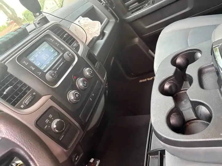 Ram 1500 Classic 2018 photo 2