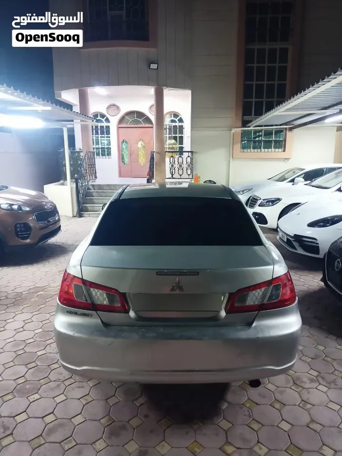 Mitsubishi Galant 2013 photo 2
