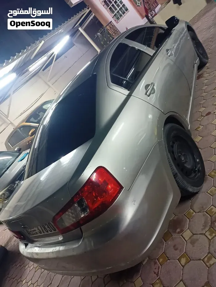 Mitsubishi Galant 2013 photo 4