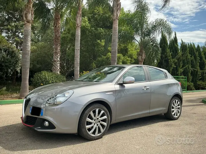 Alfa Romeo Giulietta 2018 photo 2
