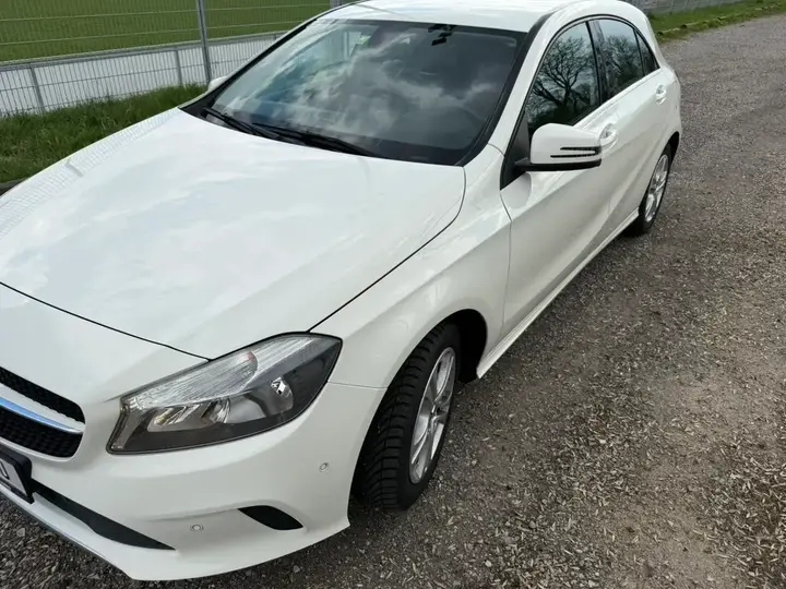 Mercedes-Benz A-Class 2018 photo 2