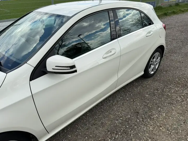 Mercedes-Benz A-Class 2018 photo 3