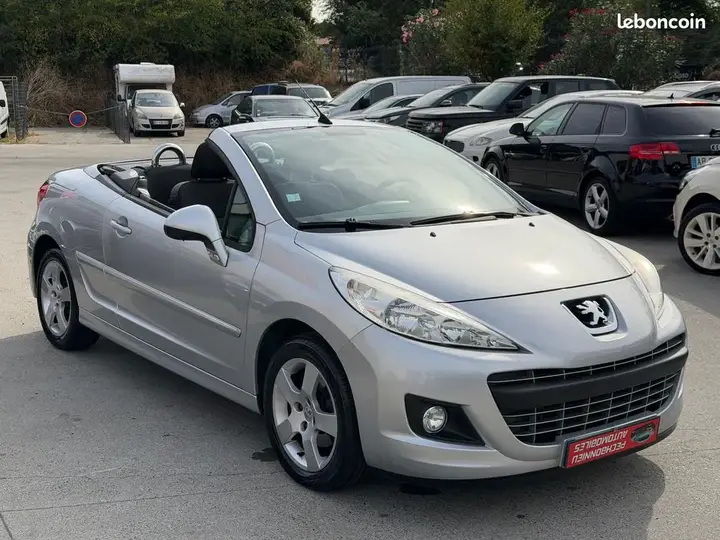 Peugeot 207 2011 photo 3