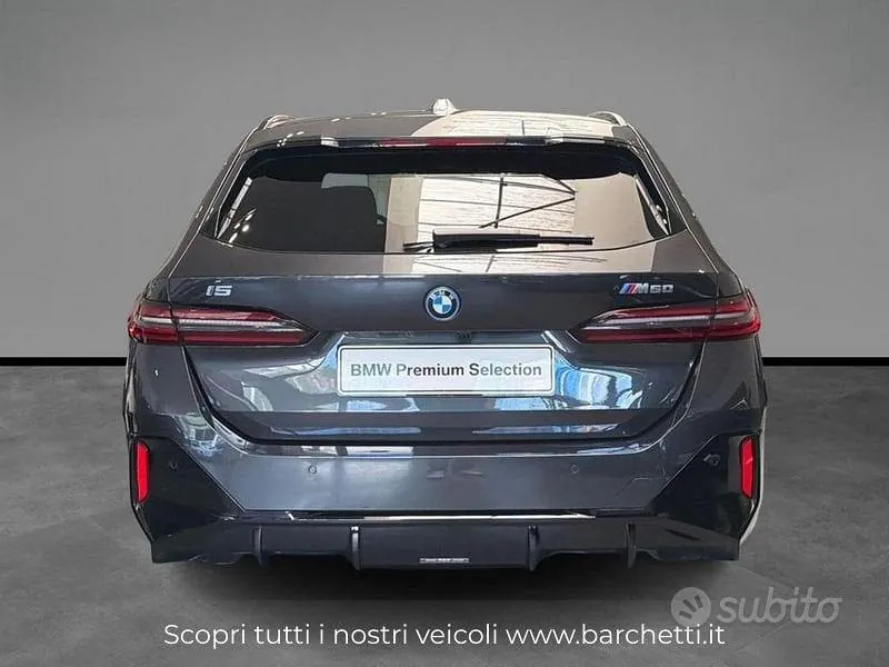 BMW 5 Series 2024 photo 2