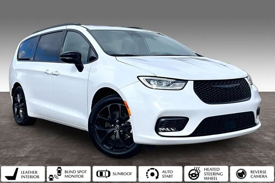 Chrysler Pacifica 2025 photo 2