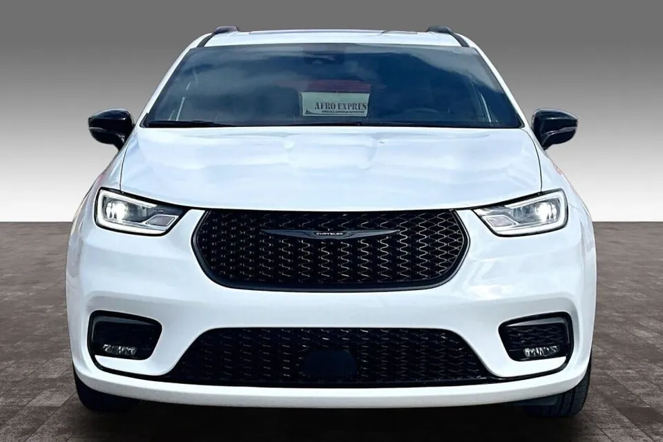 Chrysler Pacifica 2025 photo 3
