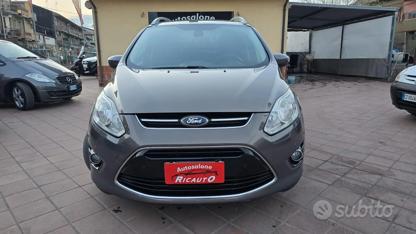 Ford C-Max 2012 photo 3
