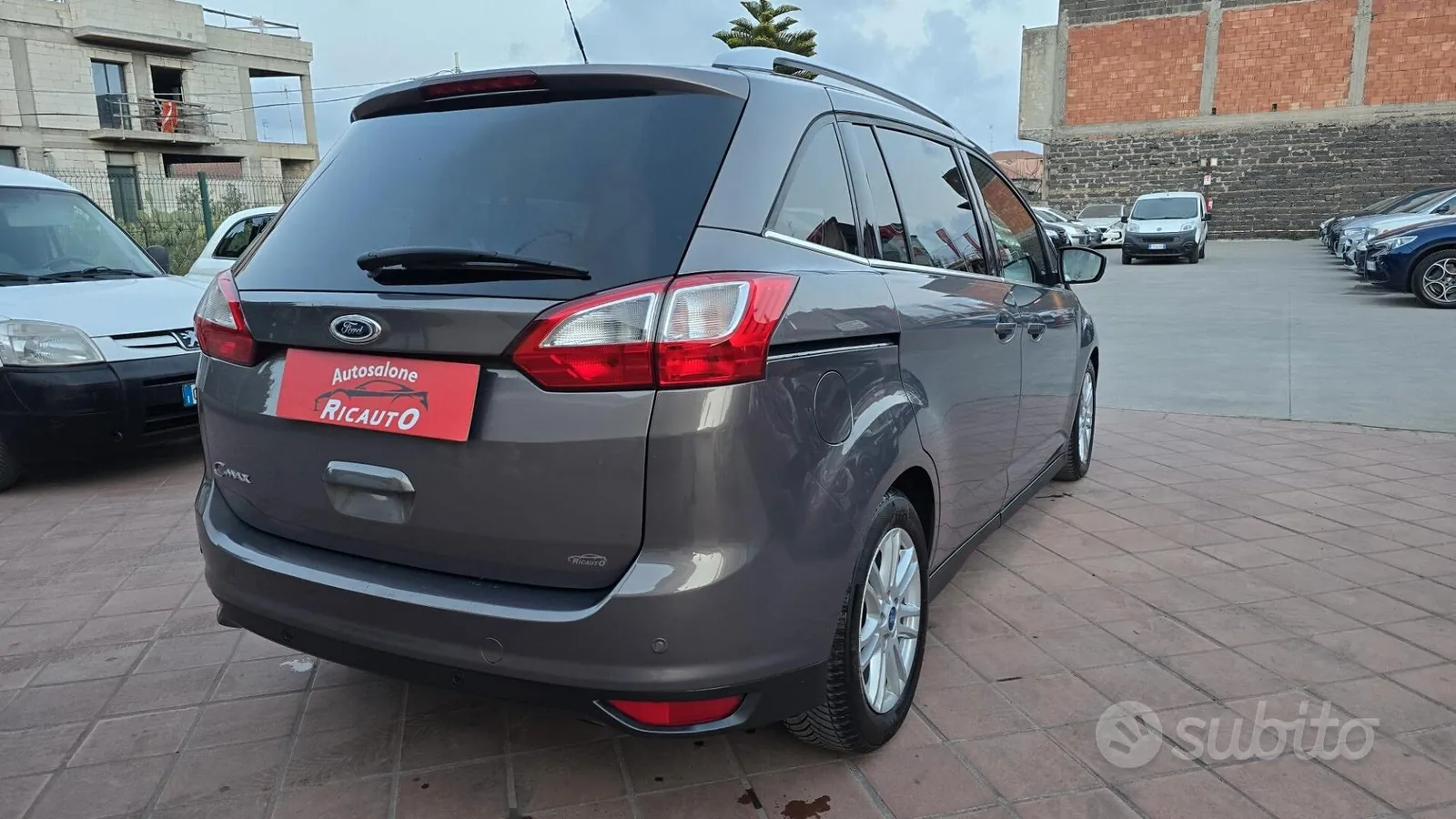 Ford C-Max 2012 photo 4