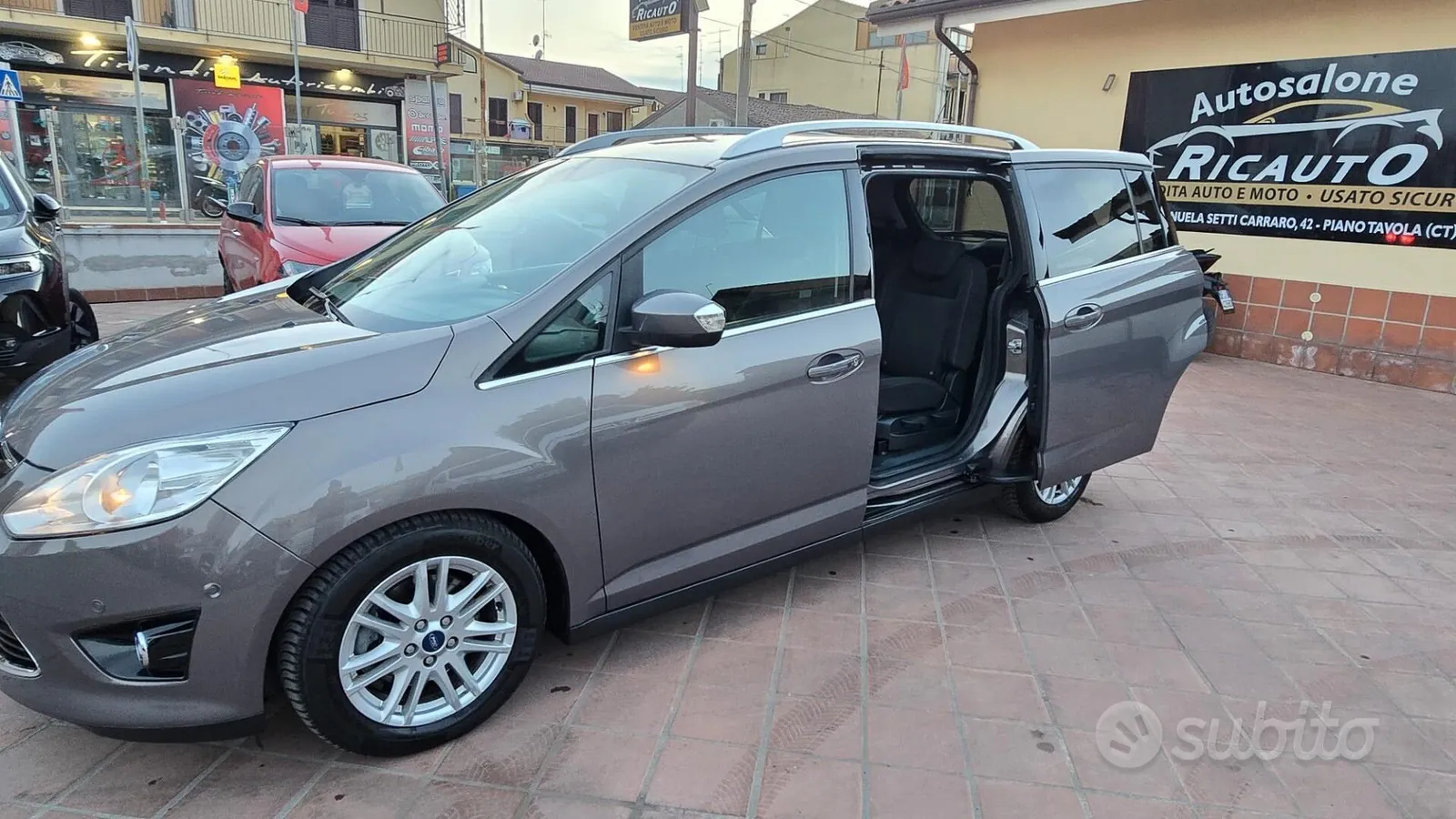 Ford C-Max 2012 photo 5