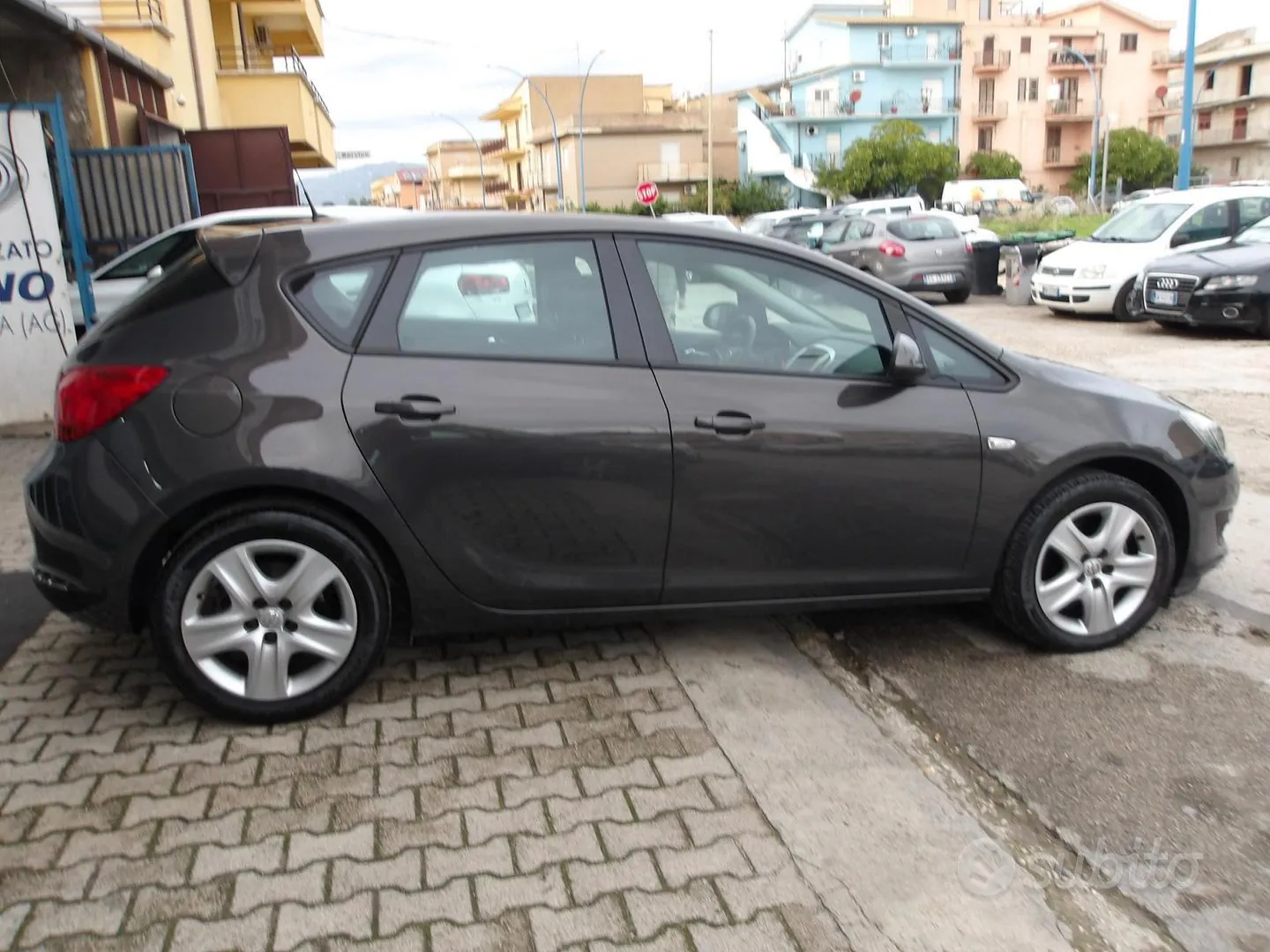 Opel Astra 2015 photo 4