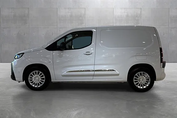 Toyota Proace City 2025 photo 2