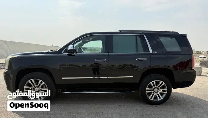GMC Yukon 2015 photo 2