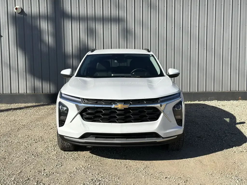 Chevrolet Trax 2025 photo 2