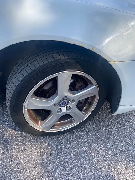 Volvo V70 2012 photo 2