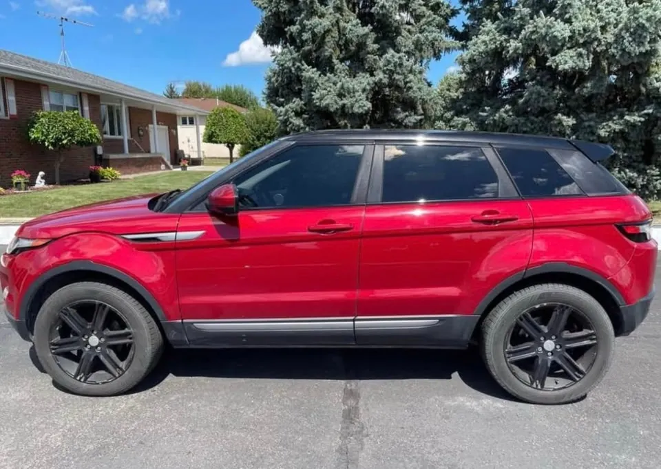 Land Rover Range Rover Evoque 2015 photo 2