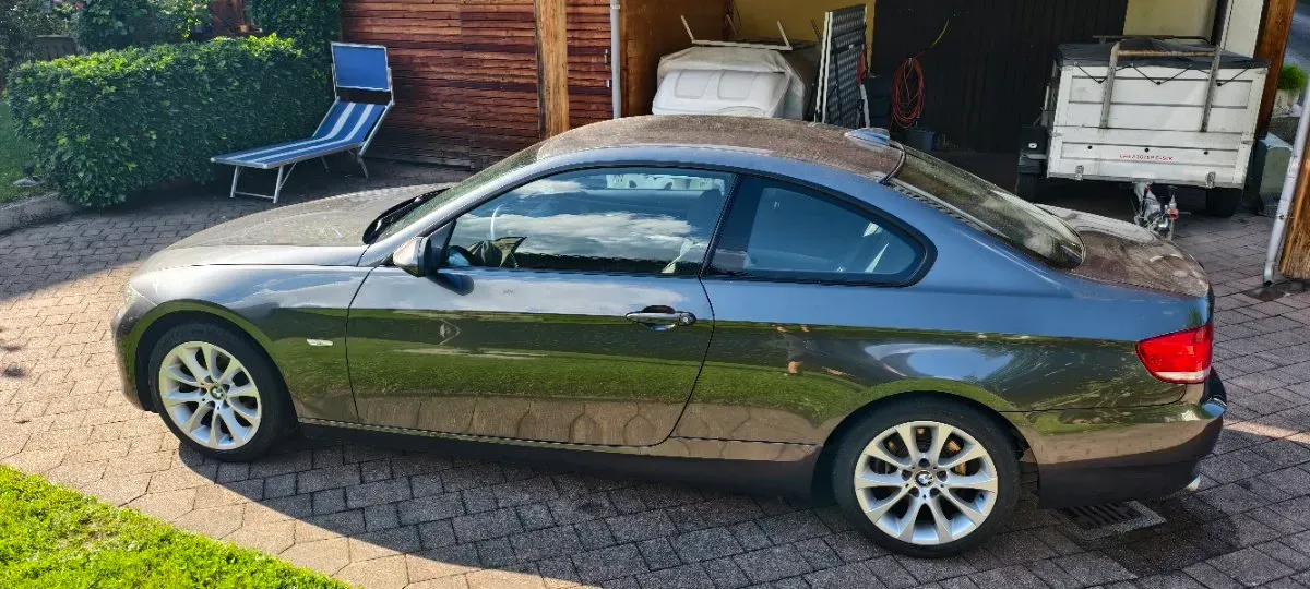 BMW 320I 2007 photo 2