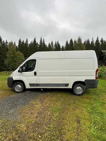Peugeot Boxer 2011 photo 2