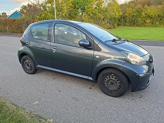 Toyota Aygo 2008 photo 2