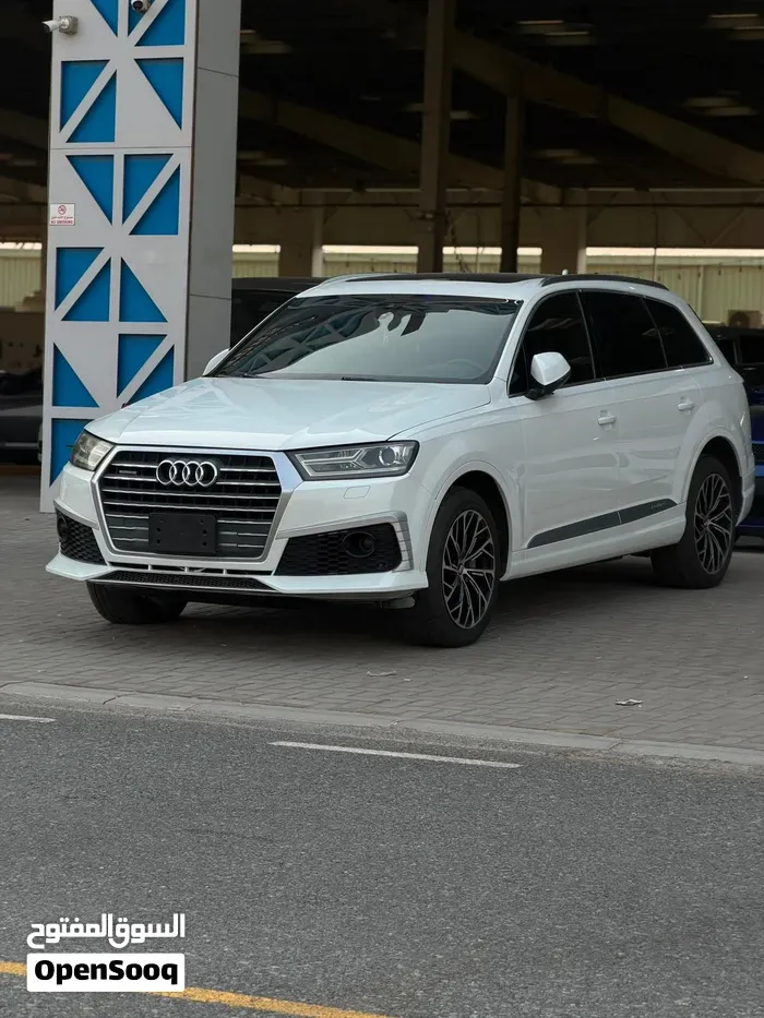 Audi Q7 2019 photo 2