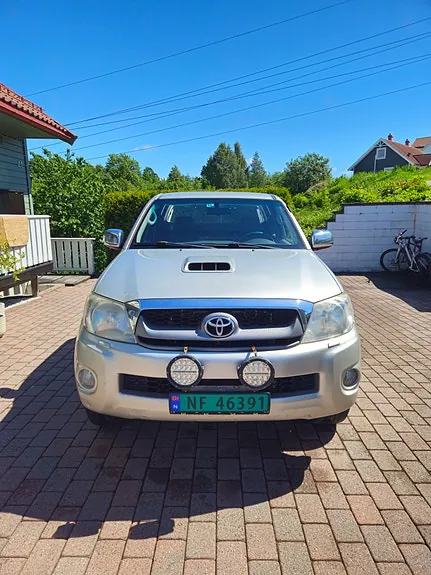 Toyota Hilux 2011 photo 2