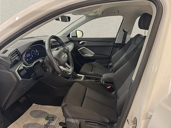 Audi Q3 2024 photo 3