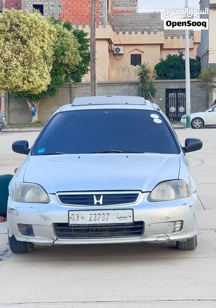 Honda Civic Vti 2000 photo 2