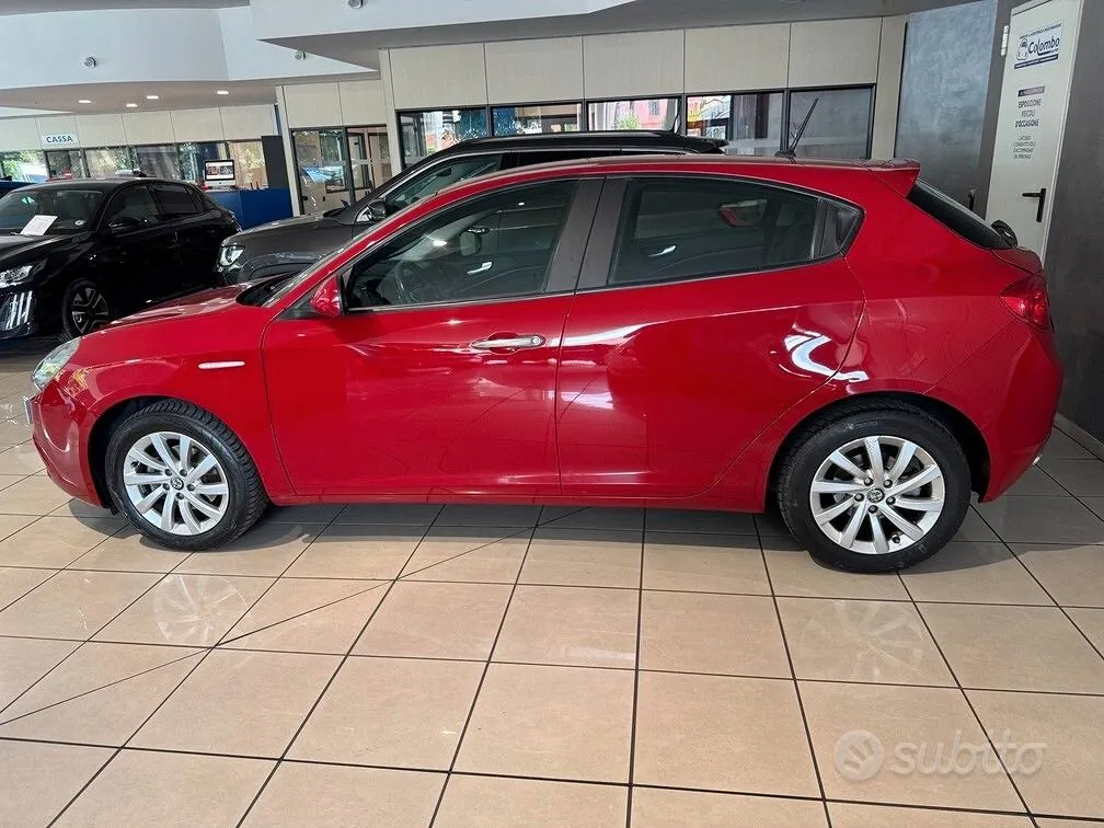 Alfa Romeo Giulietta 2016 photo 5