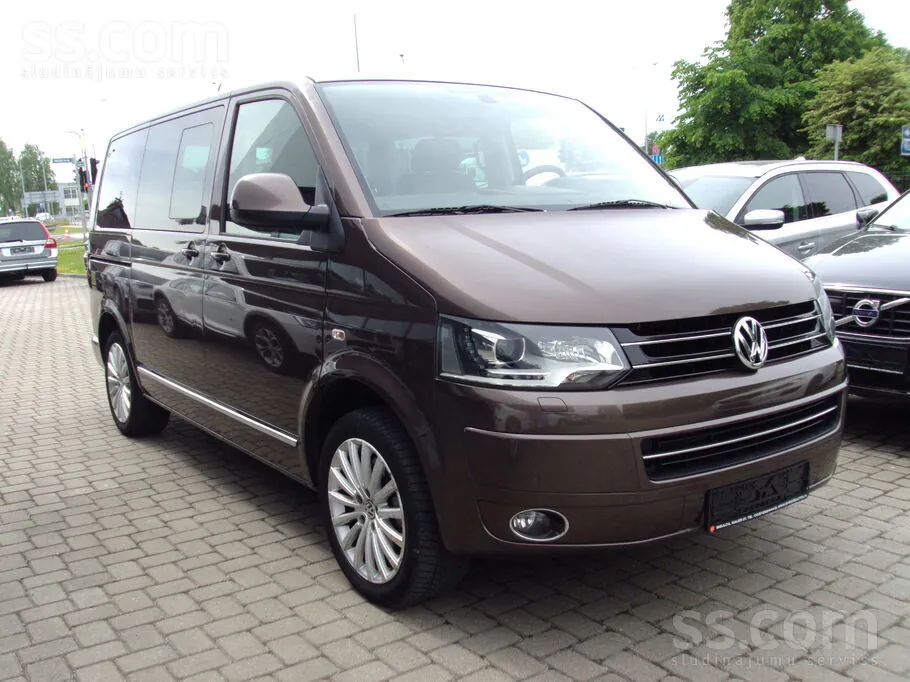 Volkswagen Multivan 2012 photo 2