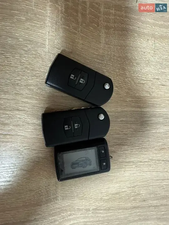 Mazda 3 2007 photo 2