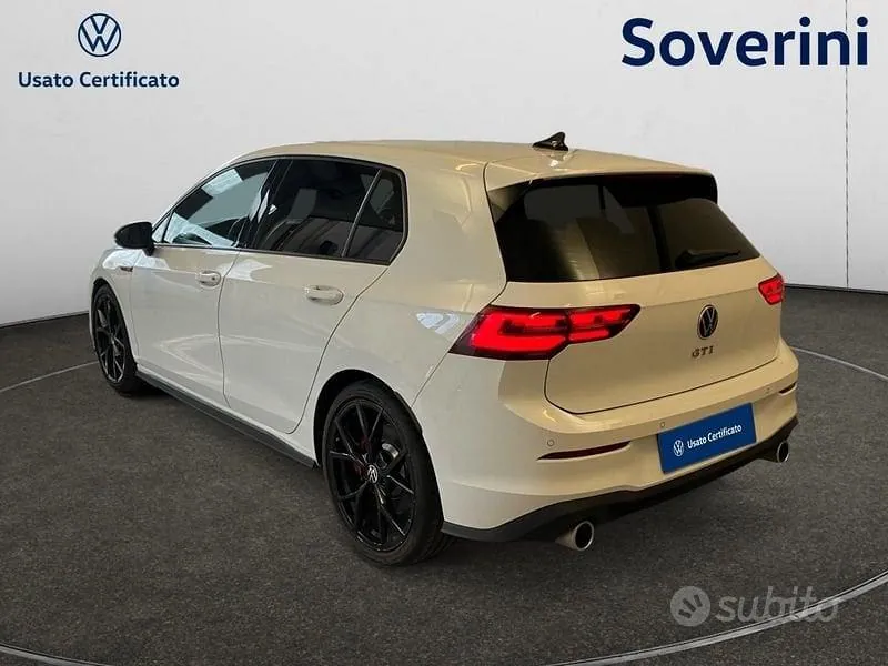 Volkswagen Golf Gti 2023 photo 2