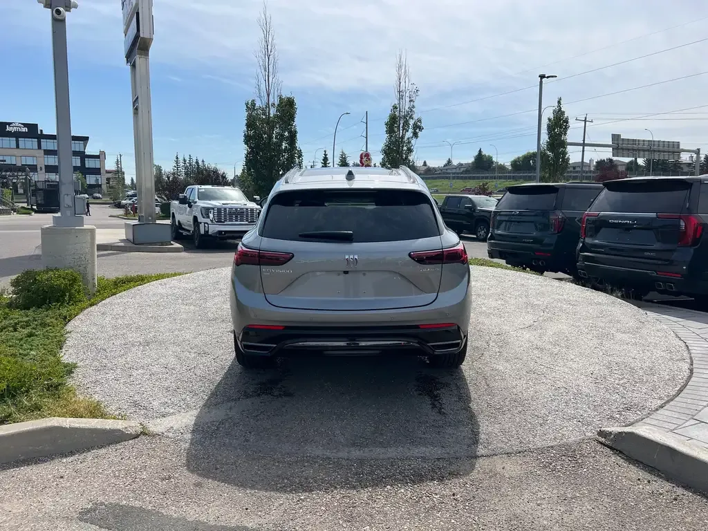 Buick Envision 2026 photo 4