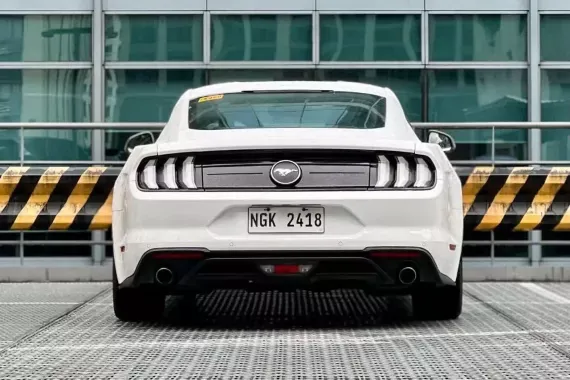 Ford Mustang 2020 photo 2