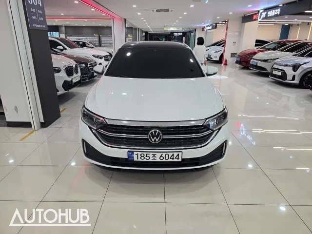 Volkswagen Jetta 2023 photo 3
