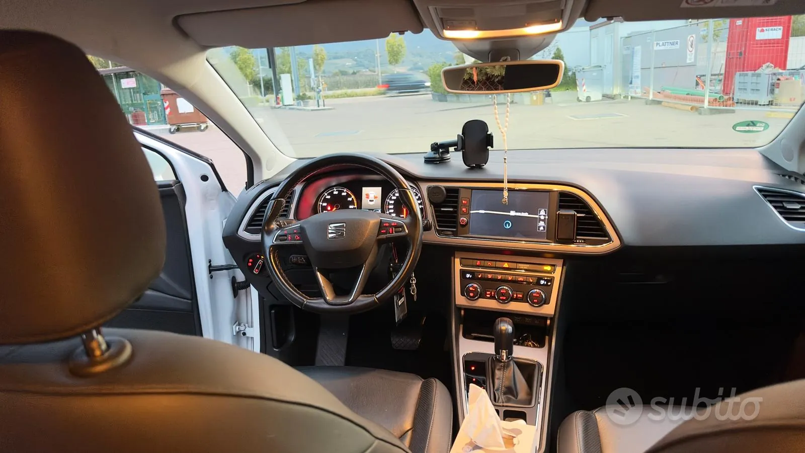 Seat Leon 2024 photo 5
