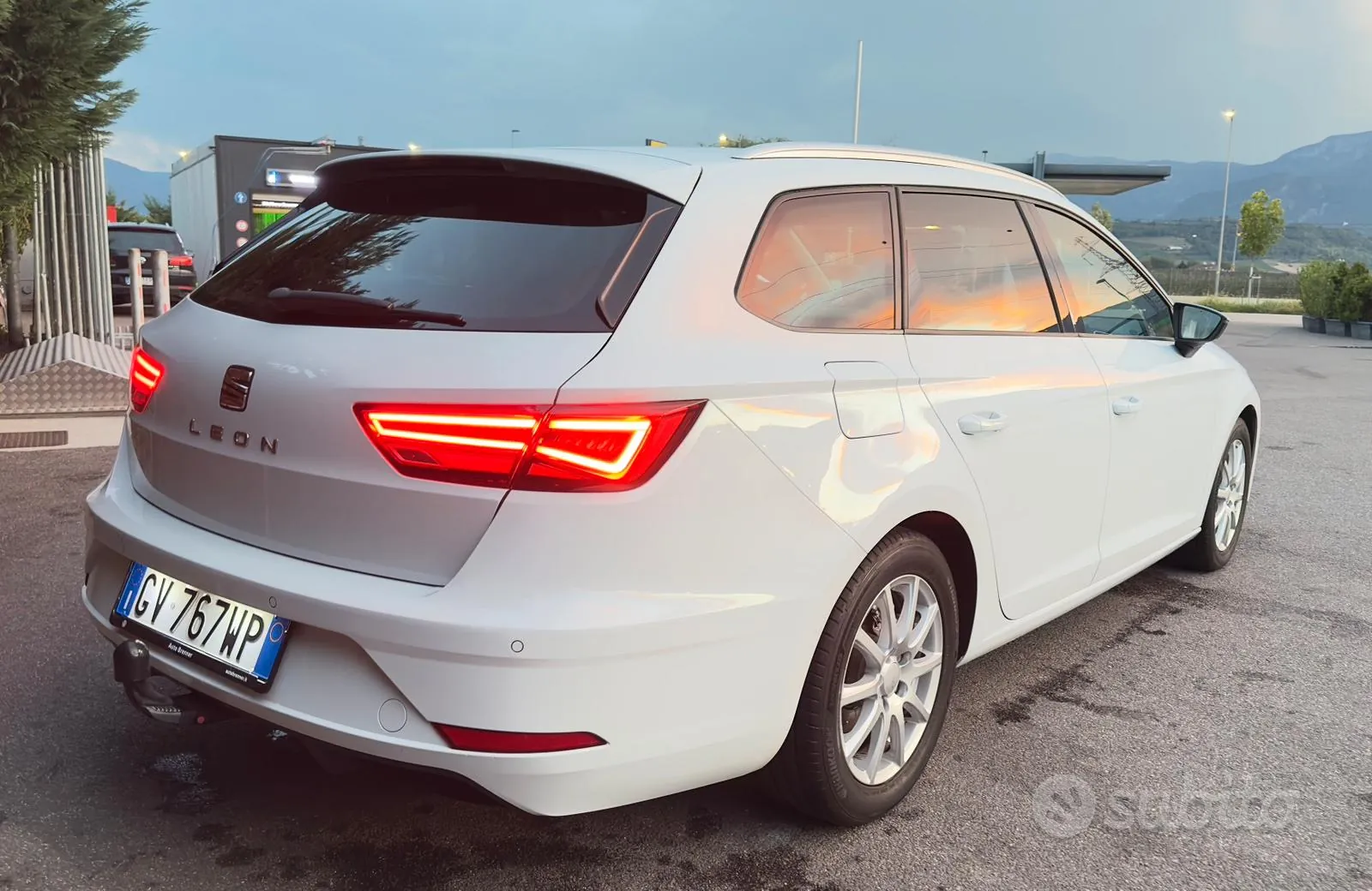 Seat Leon 2024 photo 3