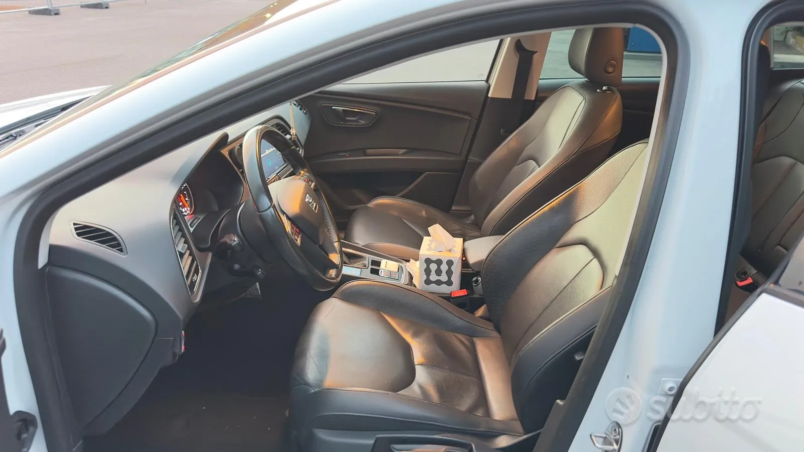 Seat Leon 2024 photo 4