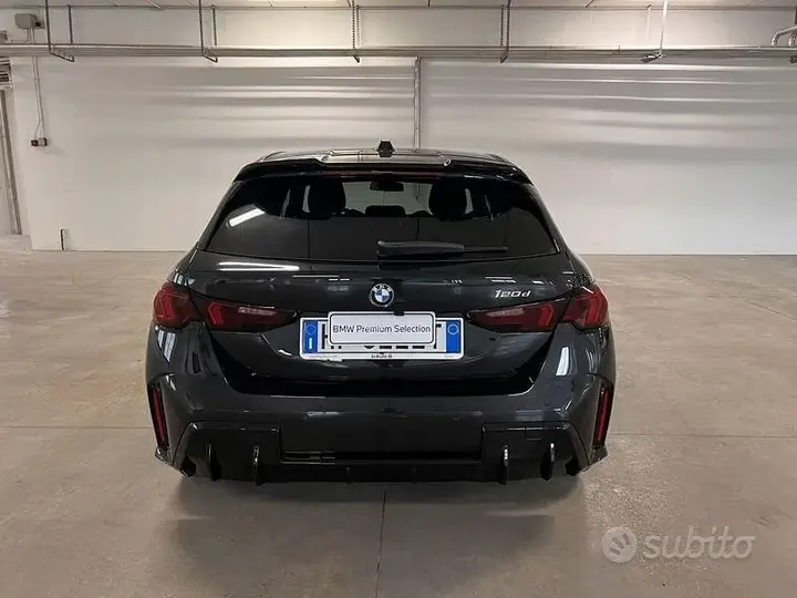 BMW 1 Series 2026 photo 2