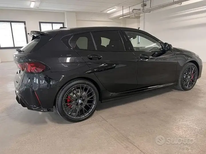 BMW 1 Series 2026 photo 4