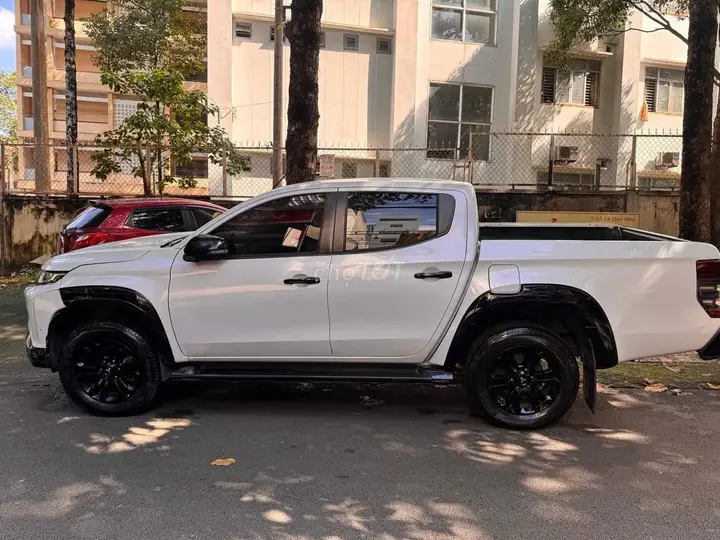 Mitsubishi Triton 2022 photo 2