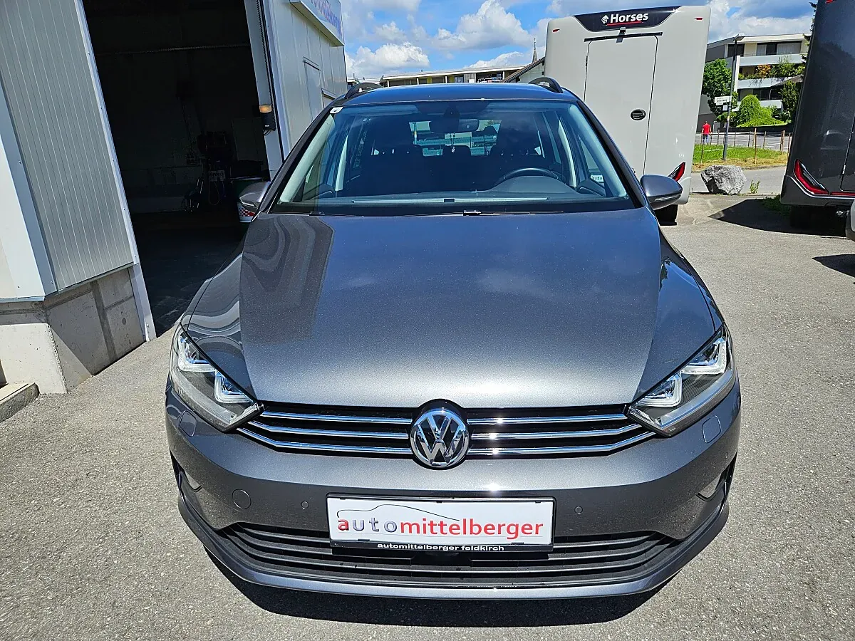 Volkswagen Golf 2017 photo 2
