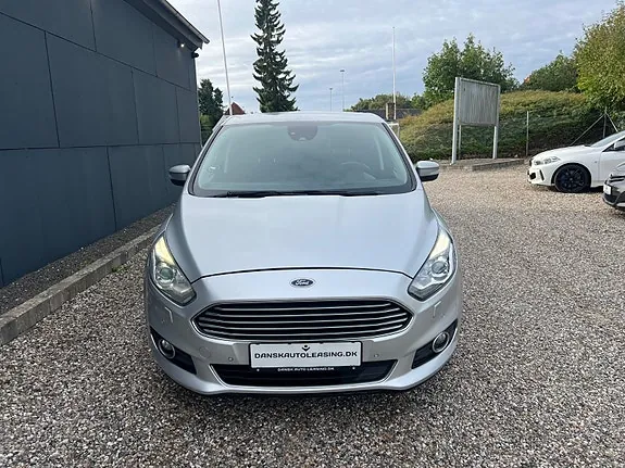 Ford S-Max 2018 photo 2