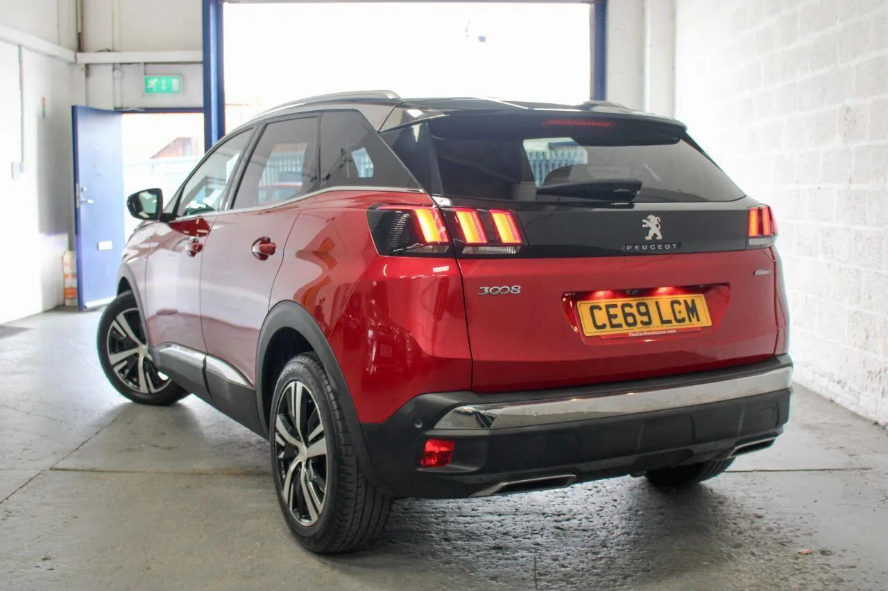 Peugeot 3008 2019 photo 2