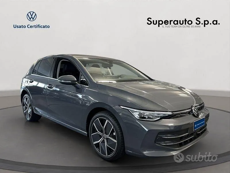 Volkswagen Golf 2025 photo 3