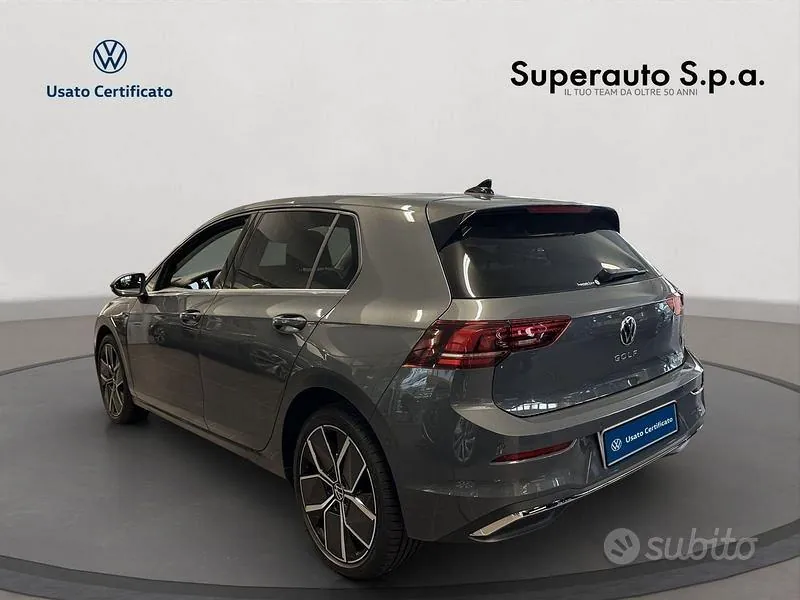 Volkswagen Golf 2025 photo 4