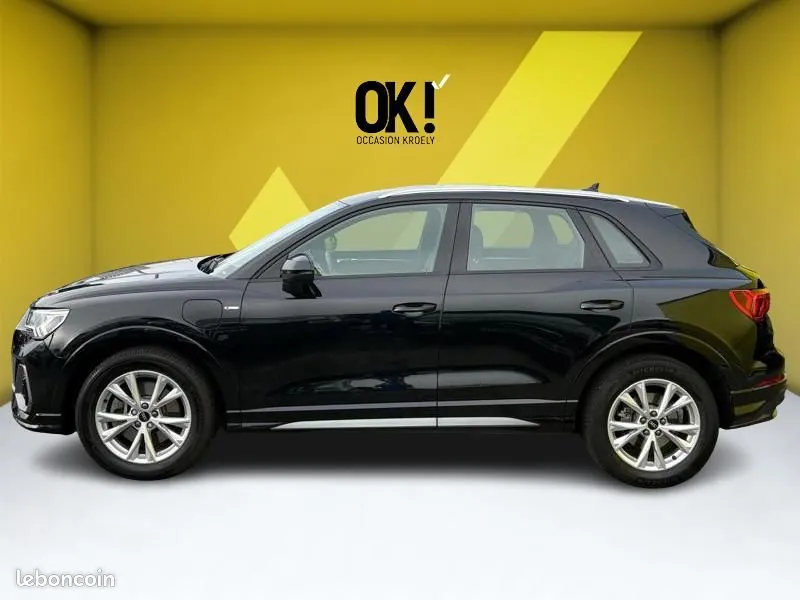 Audi Q3 2022 photo 2