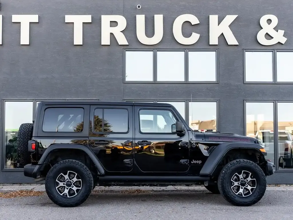 Jeep Wrangler 2023 photo 2