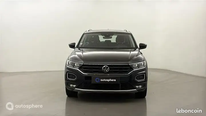 Volkswagen T-Roc 2021 photo 2