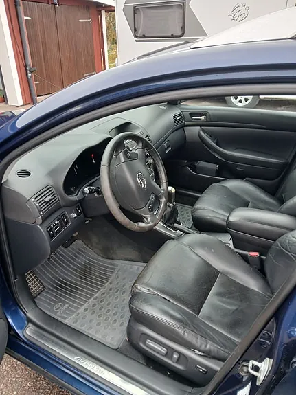 Toyota Avensis 2003 photo 5