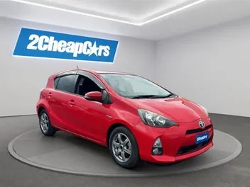Toyota Aqua 2012 photo 4